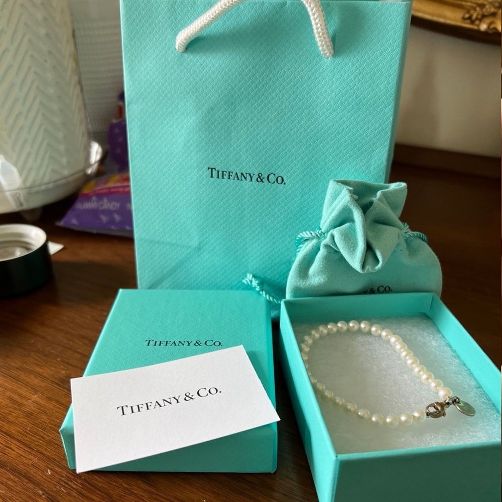 Tiffany’s Sterling Silver Fresh Water Pearl Bracelet